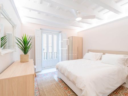 Beautiful 3-bedroom apartment, available for rent in La Seu - Valencia - Photo 3