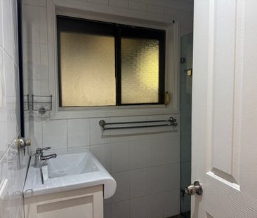 3 Bedroom Home - Photo 5