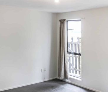 Newly Renovated Three Bedroom Home - Photo 3