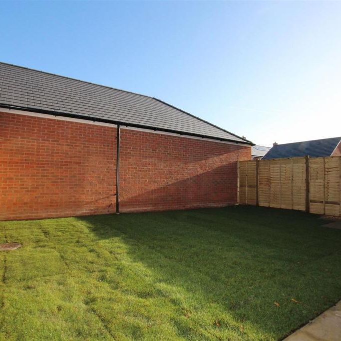 3 bedroom detached house to rent - Photo 1