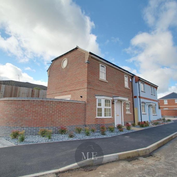2 bedroom detached house to rent - Photo 1