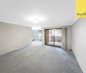 LARGE TWO BEDROOM APARTMENT 350 METERS FROM STATION - LOCATION AND ... - Photo 1