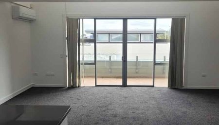 2C/1C Queen Mary Ave, Epsom - Photo 2