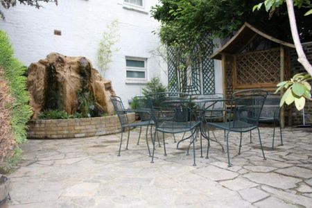 1 bedroom property to rent - Photo 3