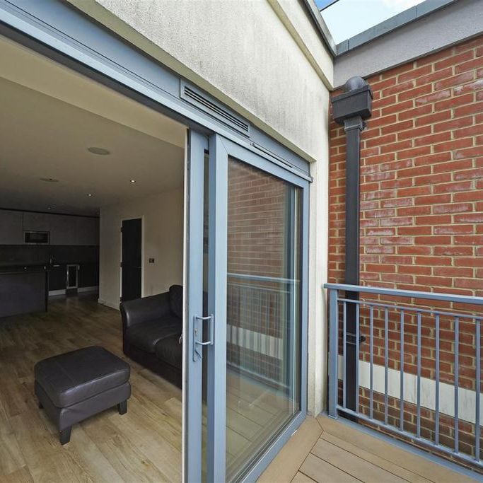 2 bedroom flat to rent - Photo 1