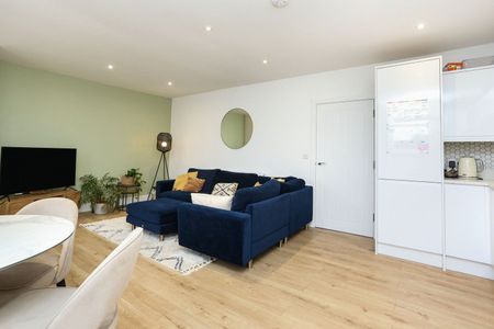 Brandram Road, London, SE13 - Photo 3