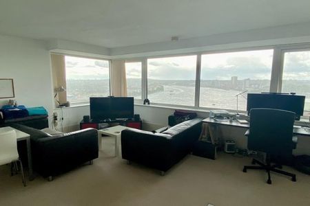 Stunning views, duplex apartment, includes water rates - Photo 5