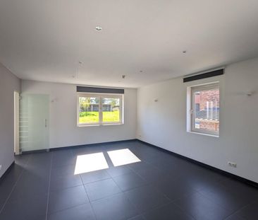 Huis te huur in Val-Meer voor € 1.250 met 3 slaapkamers - Photo 3