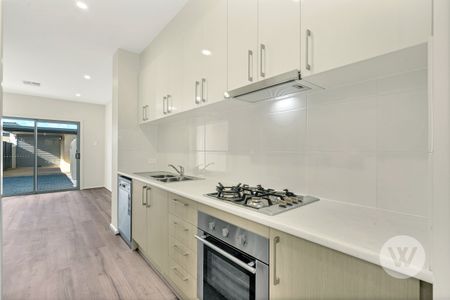 15 Croft Lane, Mount Barker SA 5251 - Townhouse For Rent | Domain - Photo 2