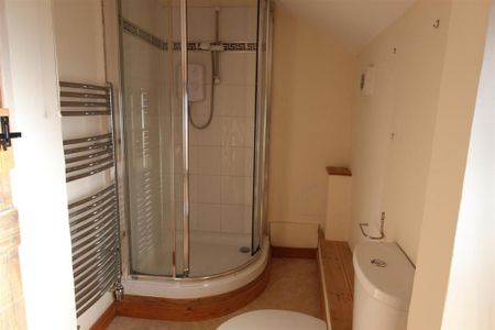 3 bedroom detached house to rent - Photo 5