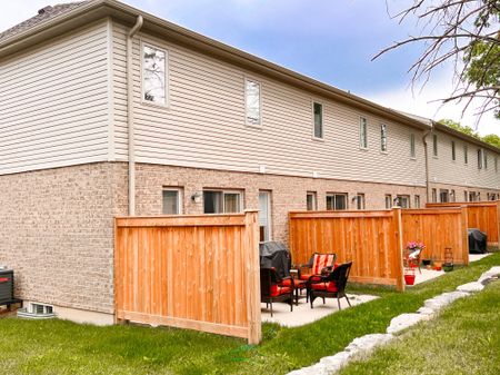 For Lease - 50 Pinnacle Drive Unit# 36, Kitchener, Ontario - Photo 3