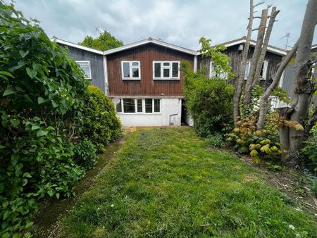 5 bedroom terraced house to rent - Photo 3