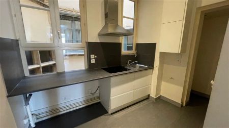 Location appartement 2 pièces - 47m² à Lyon 5e arrondissement (69005) - Photo 2