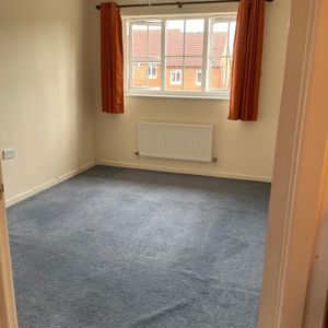 2 Bed Terraced House, Bramham Close, LE3 - Photo 2