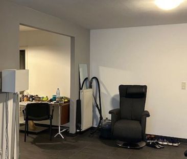 Appartement te huur in Lanaken voor € 800 met 1 slaapkamer - Photo 2