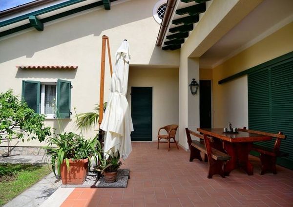 via carlo del prete, Forte dei Marmi, Tuscany 55042