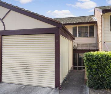 Neat 3 Bedroom Townhouse - Photo 5