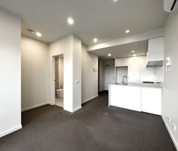 Near New Apartment in the Heart of Springvale - Photo 5