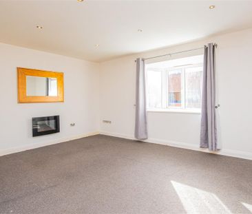 2 bed Apartment To Let - Photo 6