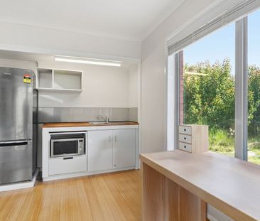 Immaculate One Bedroom Villa - Photo 4