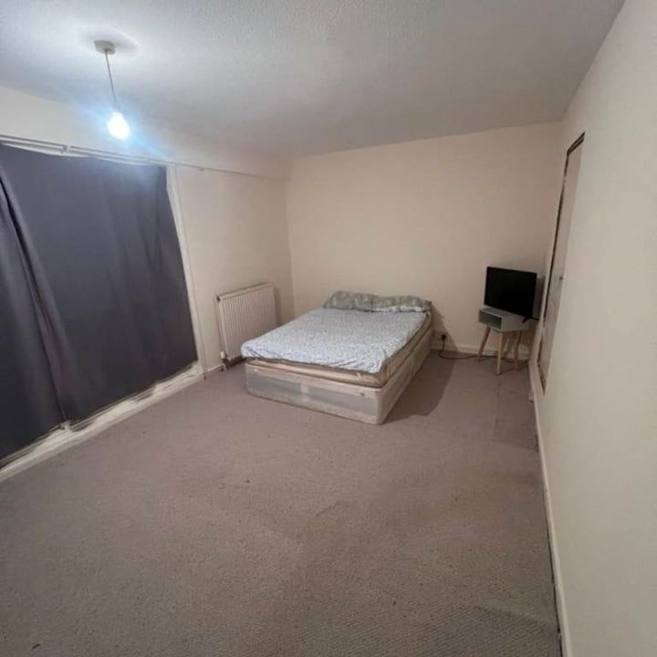 Room in a Shared Flat, Maple Road, SE20 - Photo 1