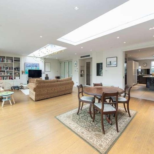 Burbage Road, London, SE21 - Photo 1