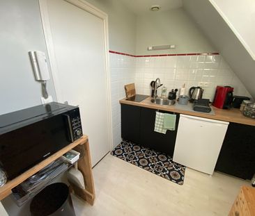 Location Appartement 1 pièce 16m² - Photo 2
