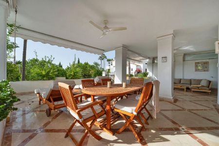3 Bedroom Apartment For Rent in Nagüeles, Málaga - Foto 4