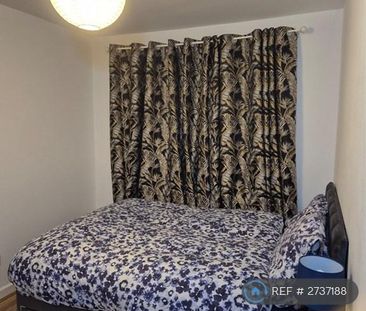 1 bedroom in a house share to rent - Photo 2
