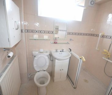 2 bedroom maisonette to rent - Photo 5