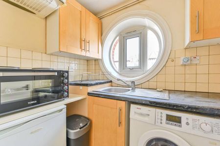 Studio to rent - Photo 3