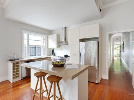 52 Fletcher Street, Hawthorn East VIC 3123 - House For Rent | Domain - Photo 2