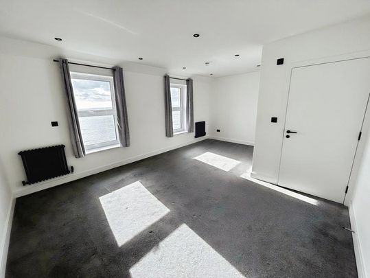 3 bedroom penthouse to rent - Photo 1