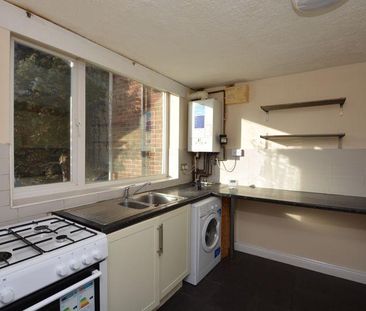 2 bedroom terraced house to rent - Photo 5