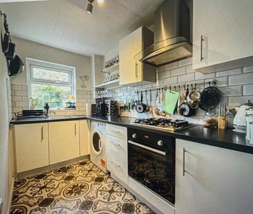 1 Bed Terraced House, Shawley Croft, B27 - Photo 5