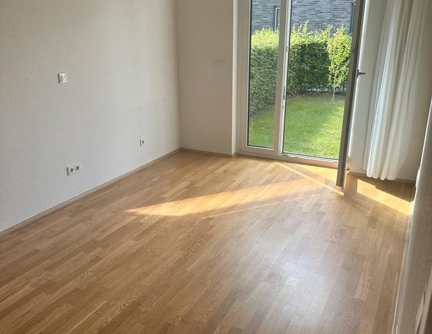 2 Zimmer Gartenwohnung mit EBK, teilmöbliert,TG Stellplatz Neubau - Foto 1