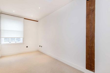 3 bedroom flat to rent - Photo 4