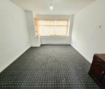 Chertsey Close, Gorton, Manchester, M18 - Photo 3