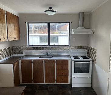 Stokes Valley Living - Photo 6