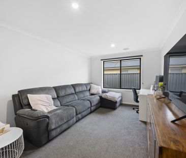 42 Roscommon Avenue, Alfredton - Photo 3