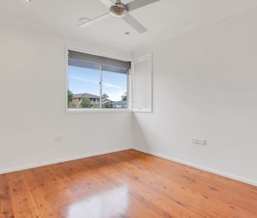 Lakeside Living at Its Best – 78 The Esplanade, Oak Flats - Photo 2