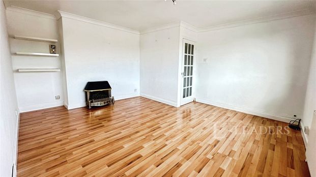 2 bedroom maisonette to rent Deep Denes, Luton, Bedfordshire, LU2 - Photo 1