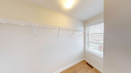 6309 128 Avenue Northeast, Calgary - Photo 3