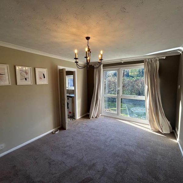 Elmfield House, Guildford - 1 bedroomProperty for lettings - Seymours - Photo 1