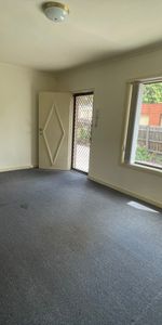 PERFECTLY POSITIONED - Photo 3