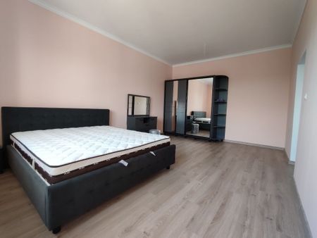 Oferim un apartament spre inchiriere cu 3 camere in zona Frunzisului - Photo 5