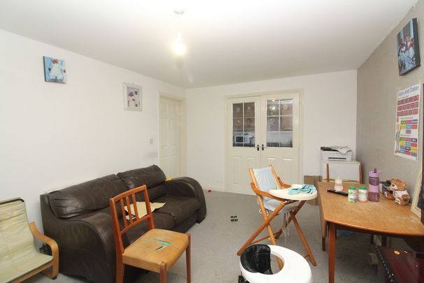 2 Bedroom Apartment - Photo 1