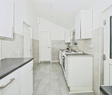 3 bedroom property to rent - Photo 3