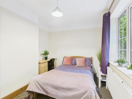 4 bedroom terraced house to rent - Photo 4