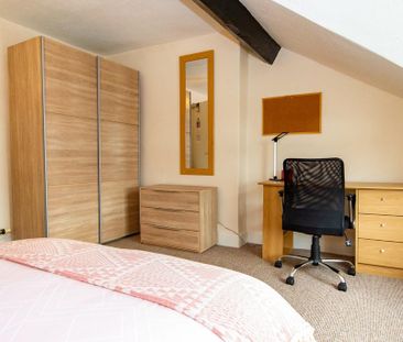 5 bedroom terraced house to rent - Photo 2